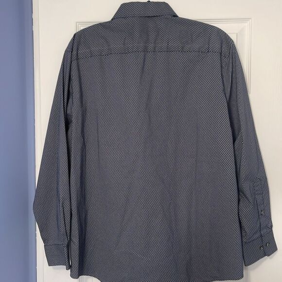 Men’s button down shirt - Picture 3 of 4